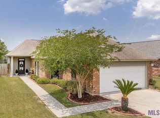 2974 Nicholson Lake Dr, Baton Rouge, LA 70810