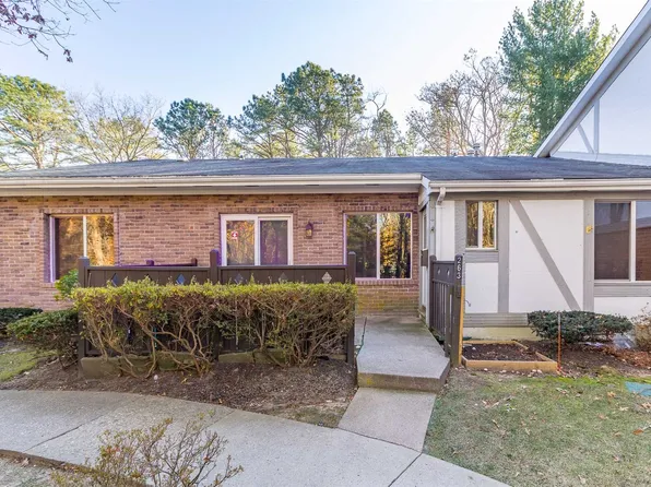 263 Birchwood Rd, Medford, NY 11763