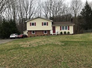 101 Marvin Ln, King, NC 27021