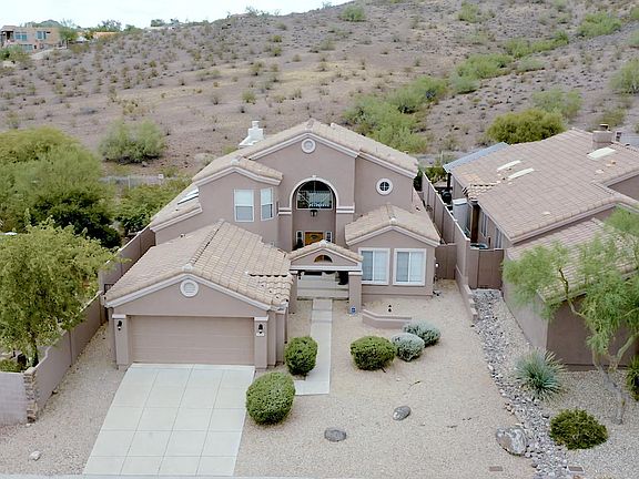4th image of 1723 E Waltann Ln