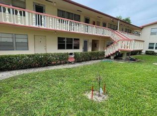 40 Camden B, West Palm Beach, FL 33417