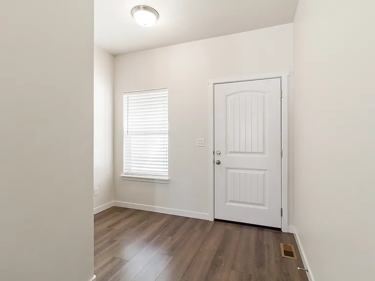 1026 Frank Henry Rd — Photo 7