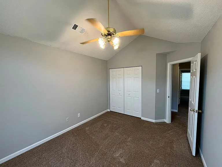 6057 Buxton Dr — Photo 11
