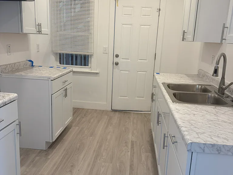 15203 Kinsman Rd #2 — Photo 13