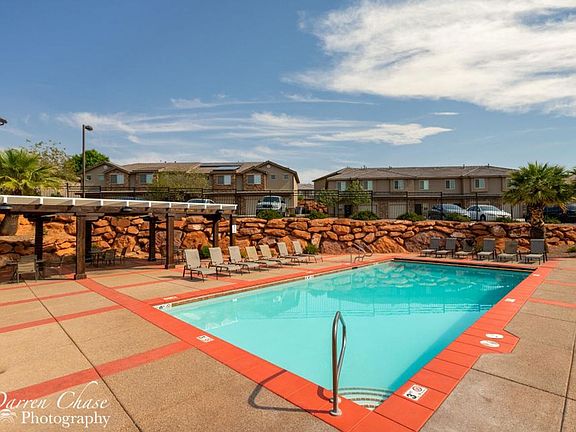 2nd image of 370 W Buena Vista Blvd Unit 100