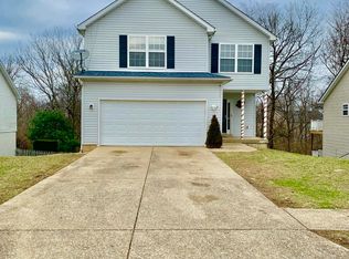 7805 Lariat Rd, Louisville, KY 40219