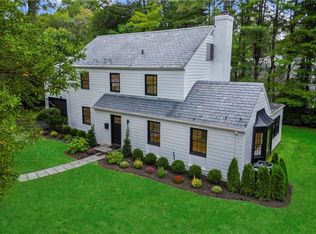 22 Paddington Rd, Scarsdale, NY 10583