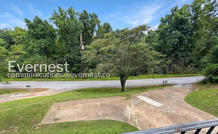 6913 Martha Ave #B — Photo 14