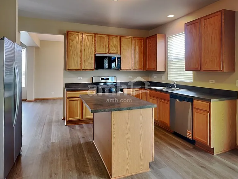 2771 Cranston Cir — Photo 4