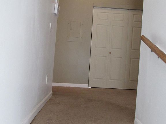 5th image of 801 Paulsen St APT B