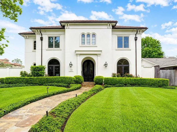 110 Ferndale St, Bellaire, TX 77401