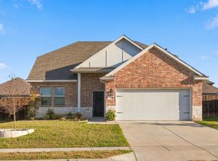 604 Brook View Dr, Van Alstyne, TX 75495