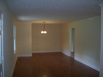 5th image of 322 Grandview Dr