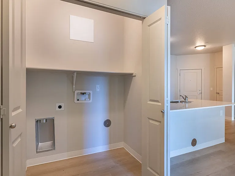 Woodburn Place Apartment Homes — Photo 45