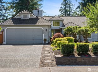 25021 Lake Wilderness Ln SE, Maple Valley, WA