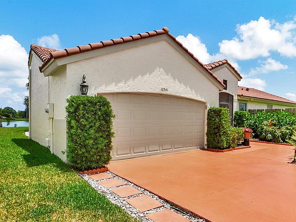 4th image of 12541 Shoreside Lane Lane
