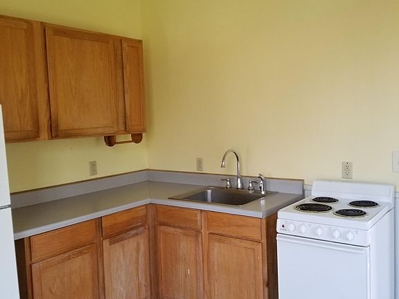 2nd image of 1002 Alamo St #A