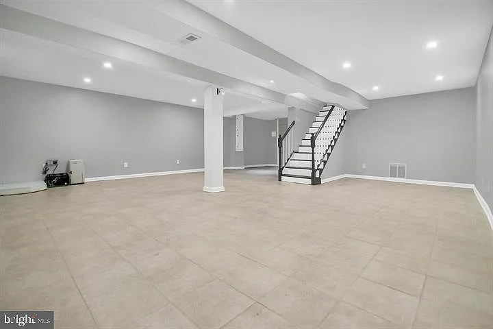 12404 Surrey Circle Dr — Photo 24