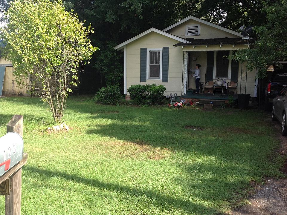 2nd image of 123 Capitol St