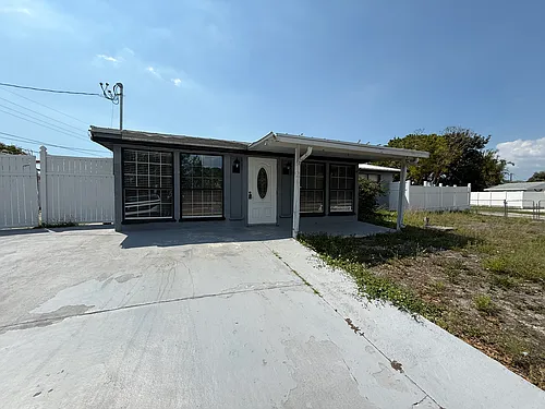6014 Southern Comfort Blvd Photo 1