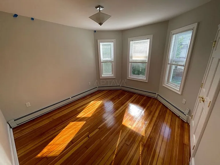 19 Harold St #3 — Photo 11