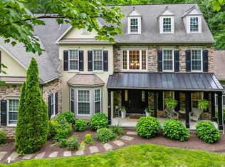 41 Hillview Rd, Morgantown, PA 19543