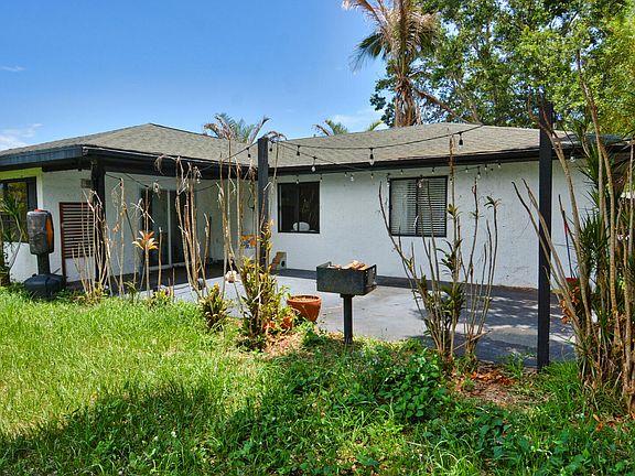 4th image of 2117 SE East Dunbrooke Circle