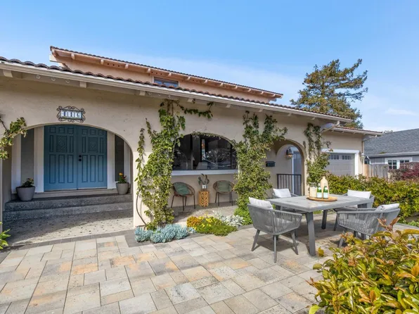 416 9th St, Pacific Grove, CA 93950