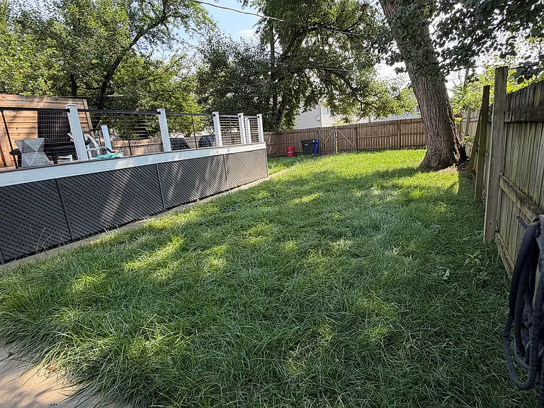 1262 Indianola Ave — Photo 29