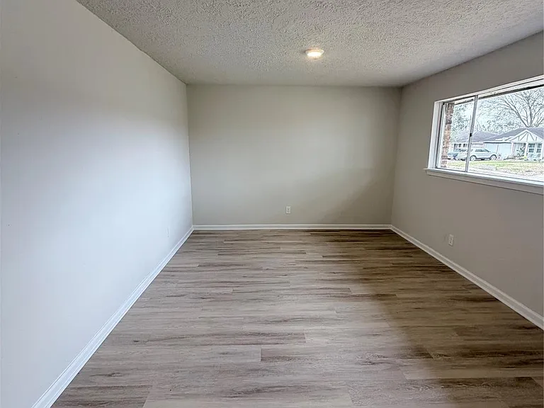 4103 Goulburn Dr — Photo 4