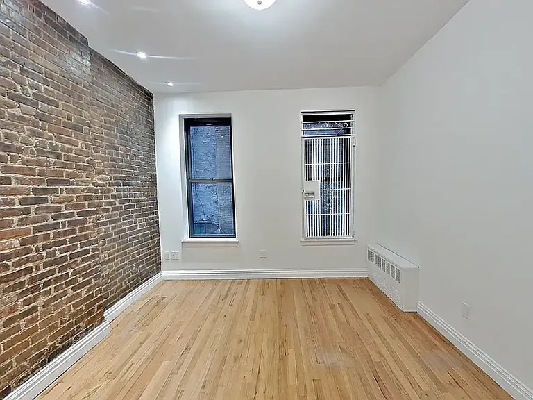 417 3rd Ave #1C — Photo 2