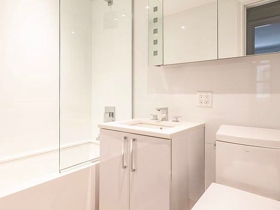 5th image of 96 5th Ave APT 3L