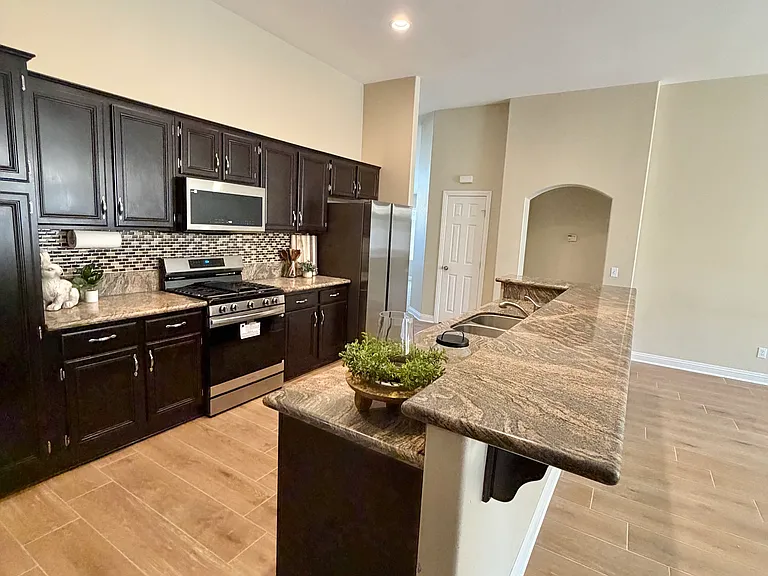 8938 Wedgewood Ct — Photo 3