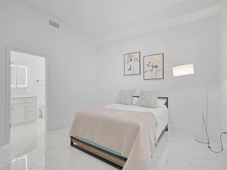 200 Ocean Crest Dr #1111 — Photo 64