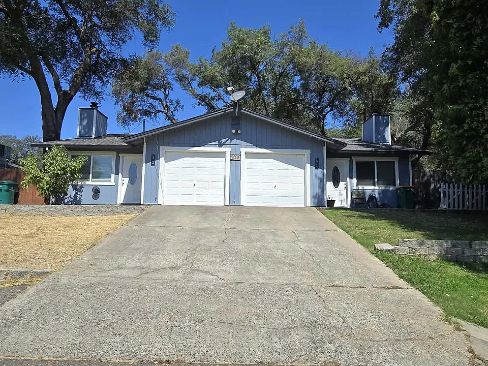323 Kipps Ln