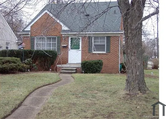 4 bed, 1080 sqft, $1,950 — Photo 2