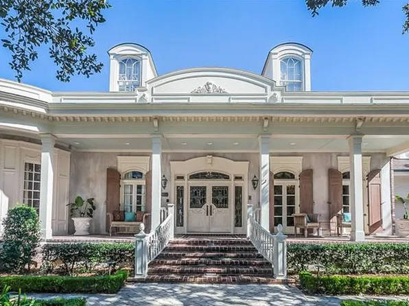 16 Colony Rd, Gretna, LA 70056