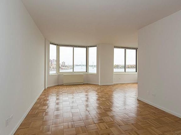 3rd image of 1775 York Ave APT 8B