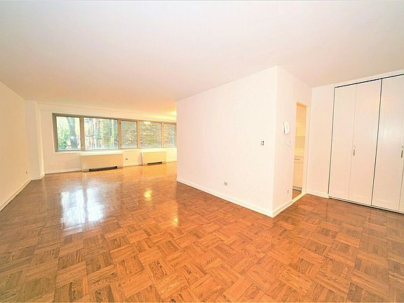 4th image of 444 E 82nd St APT 8S