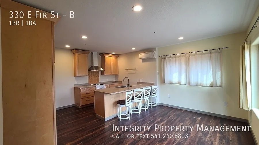 1 bed, 800 sqft, $1,600 — Photo 4