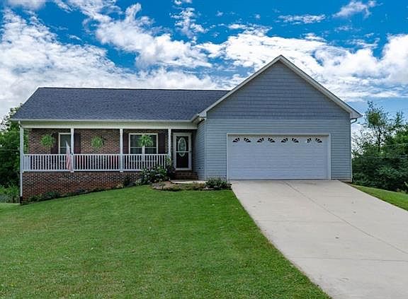 2nd image of 2041 Lee Roy Ln