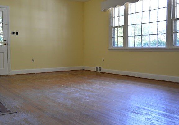 3rd image of 537 E 6th Ave
