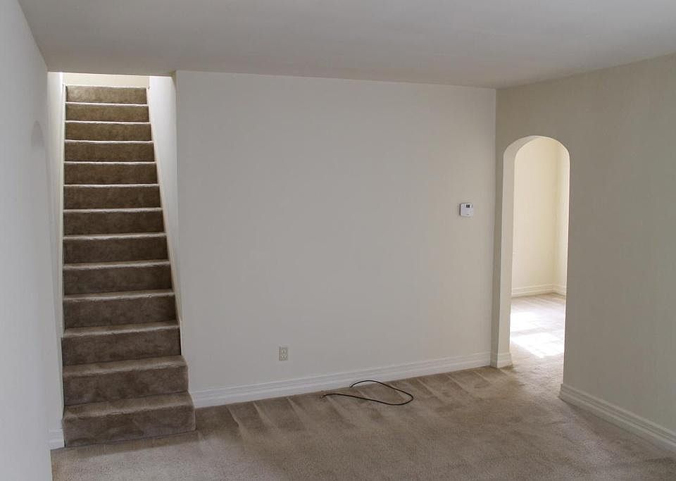 2nd image of 147 Jackson Dr