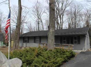 13215 Maple St, Charlevoix, MI 49720