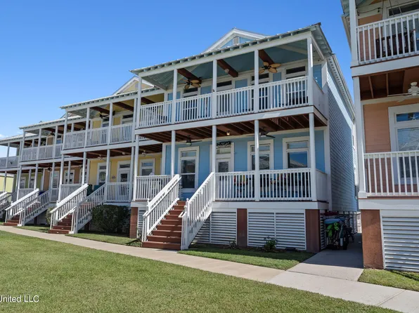 1515 E Beach Blvd APT 104, Pass Christian, MS 39571
