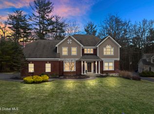 708 Stephens Pl, Guilderland, NY 12084