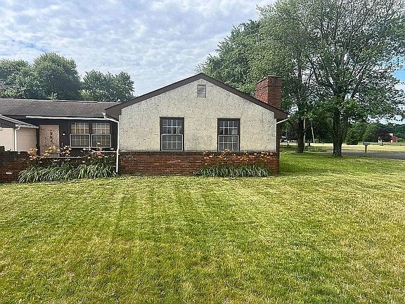 2nd image of 3471 Rohr Rd