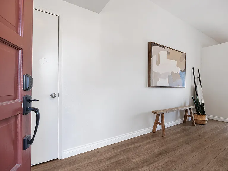 6660 Reservoir Ln — Photo 8