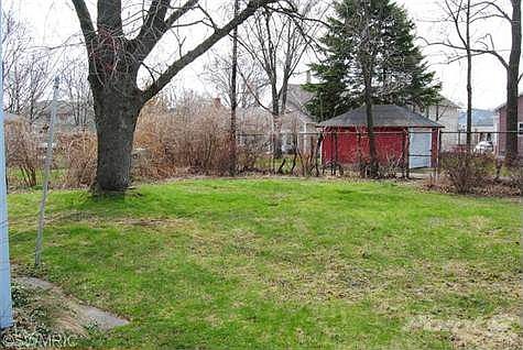 Spacious back yard