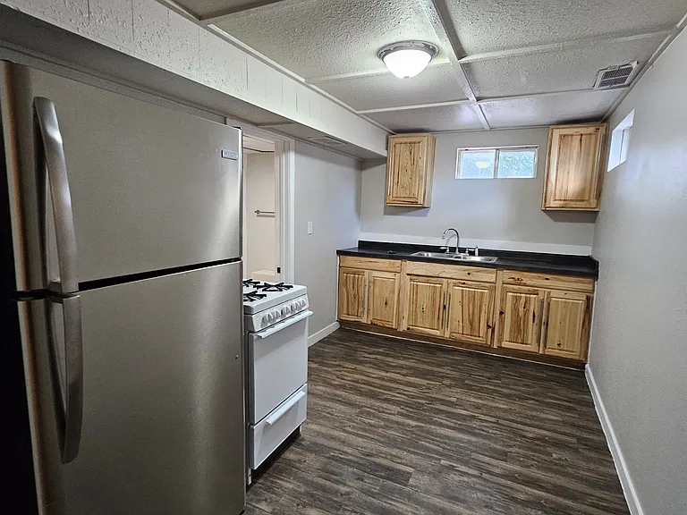 1736 E Tallent St #4 — Photo 5